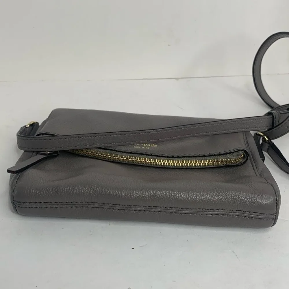 Kate Spade Cobble Hill Carson gray leather fold-over crossbody bag